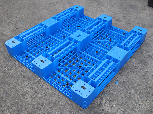 塑料托盤(pán)的挑選和防滑墊的使用需要