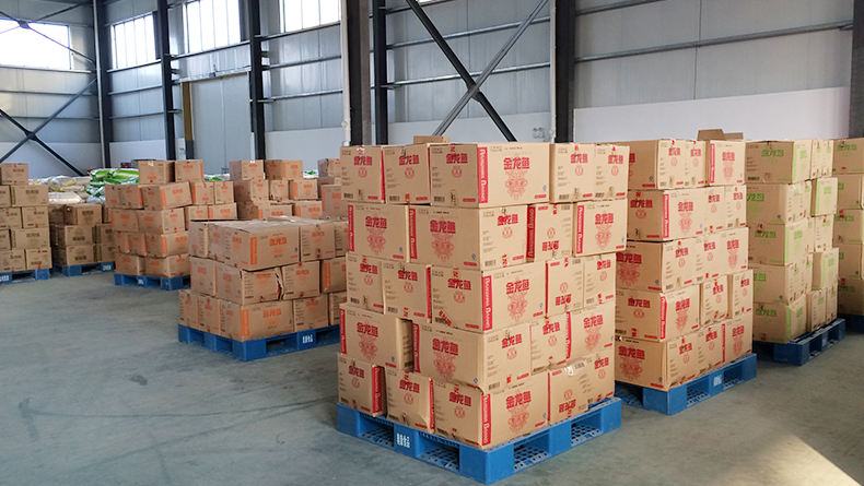 挑選塑料托盤供應要注重哪些方面