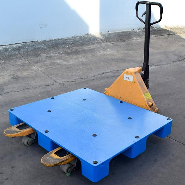 山東塑料托盤廠家，生產各種高質量塑料托盤，滿足不同行業需求。