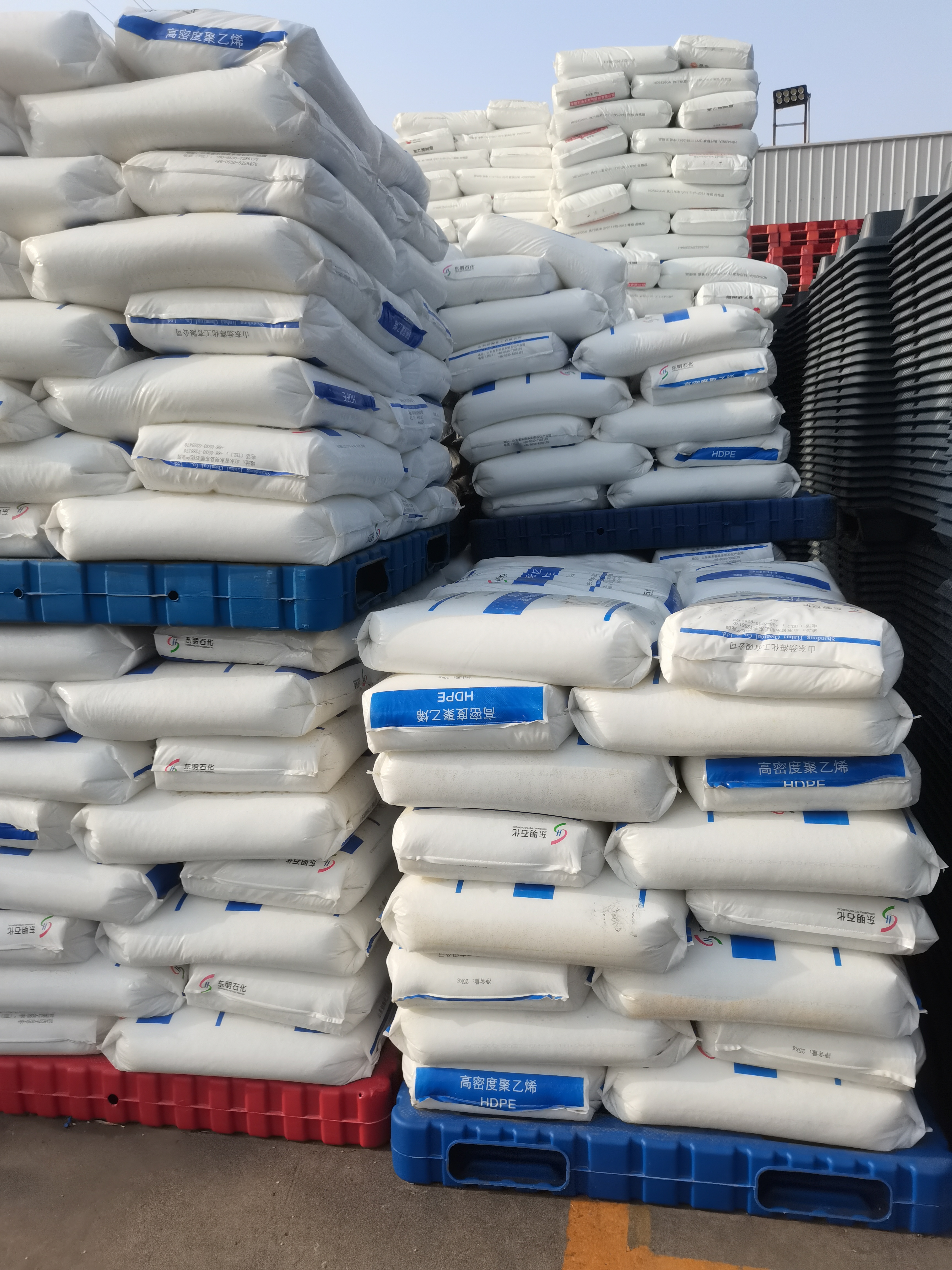 山東塑料托盤更適用于堆放面粉等成袋產(chǎn)品