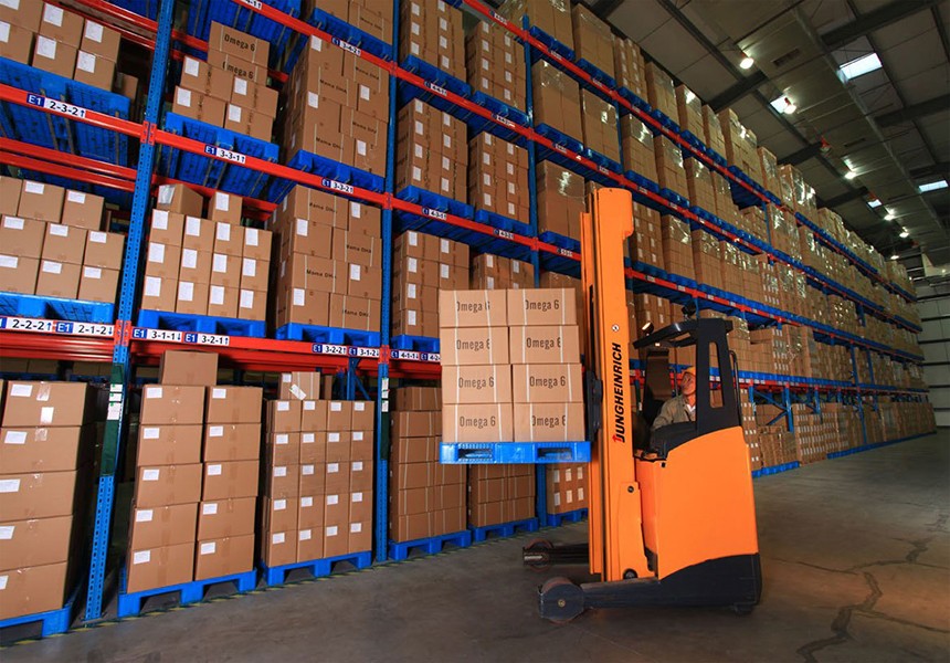 山東塑料托盤在裝卸過程中的功能表現