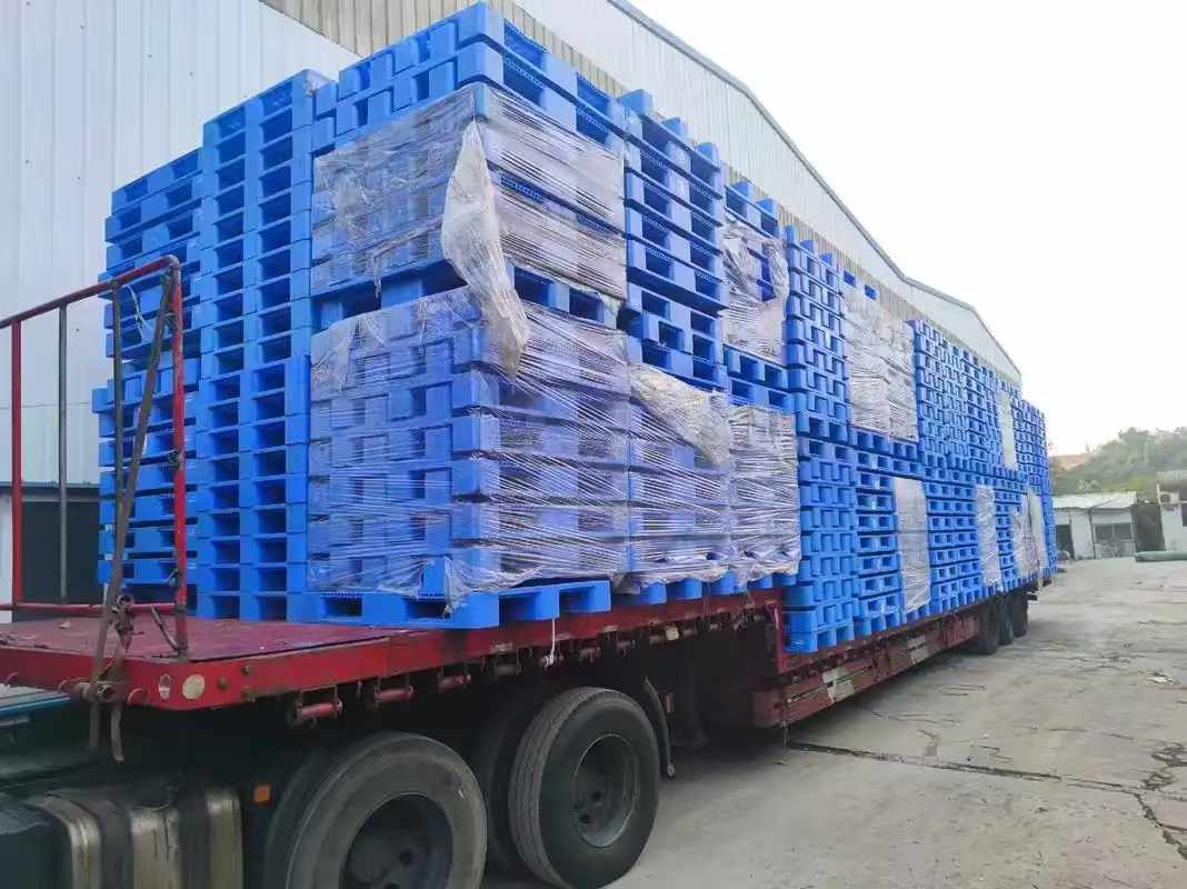 山東塑料托盤(pán)制造商如何選擇合適的塑料托盤(pán)？