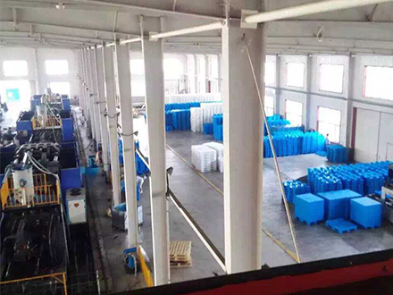 老張想和你聊聊塑料托盤的具體規(guī)格有哪些？