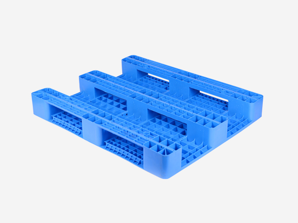塑料托盤市場悄然發生變化,塑料托盤脫穎而出成為后起之秀