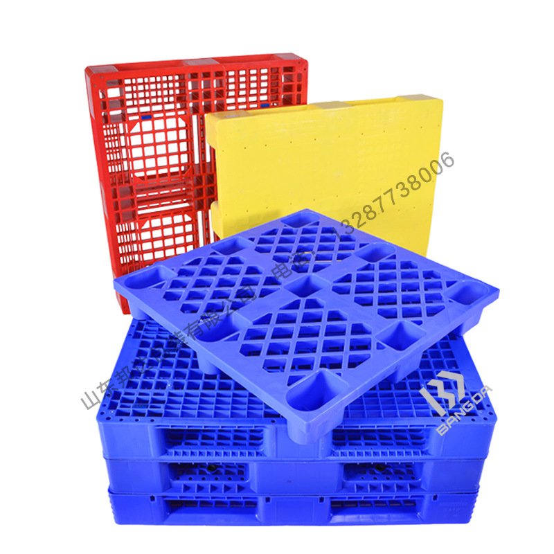 如何提升貨架倉庫空間？塑料托盤和貨位寬度的選擇很重要！