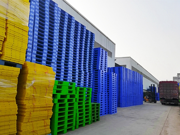 采購塑料托盤要注意哪些？怎樣才能買到適合且合格的塑料托盤？