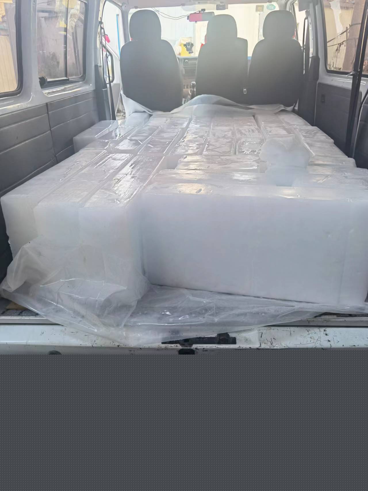 解密工業(yè)冰塊-蘇州良臣制冰廠